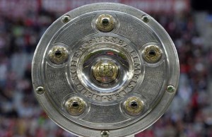 bundesliga-championship-trophy-08222014_1gwm5k743p2sv1kjoqadhz16tz