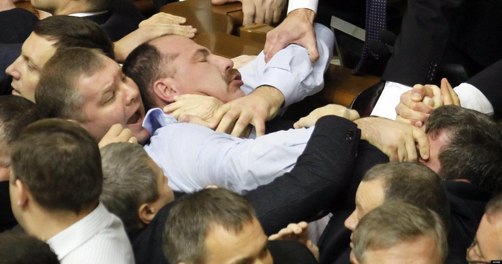 o-RISSA-UCRAINA-PARLAMENTO-facebook