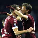 Adem Ljajic festeggia con il "Gallo" Belotti