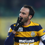 L'attaccante dell'Hellas Verona Giampaolo Pazzini durante la sua tipica esultanza dopo un gol