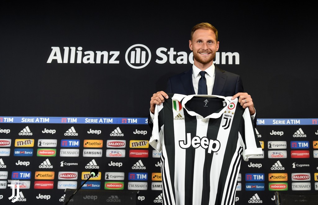 Juventus Unveil New Signing Benedikt Howedes
