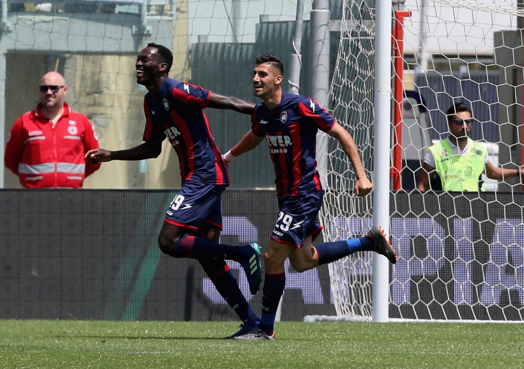 FC Crotone v US Sassuolo - Serie A