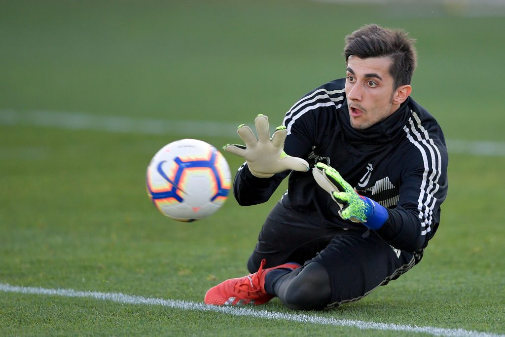 Calciomercato Juve, Perin verso l'addio: direzione Benfica o Porto
