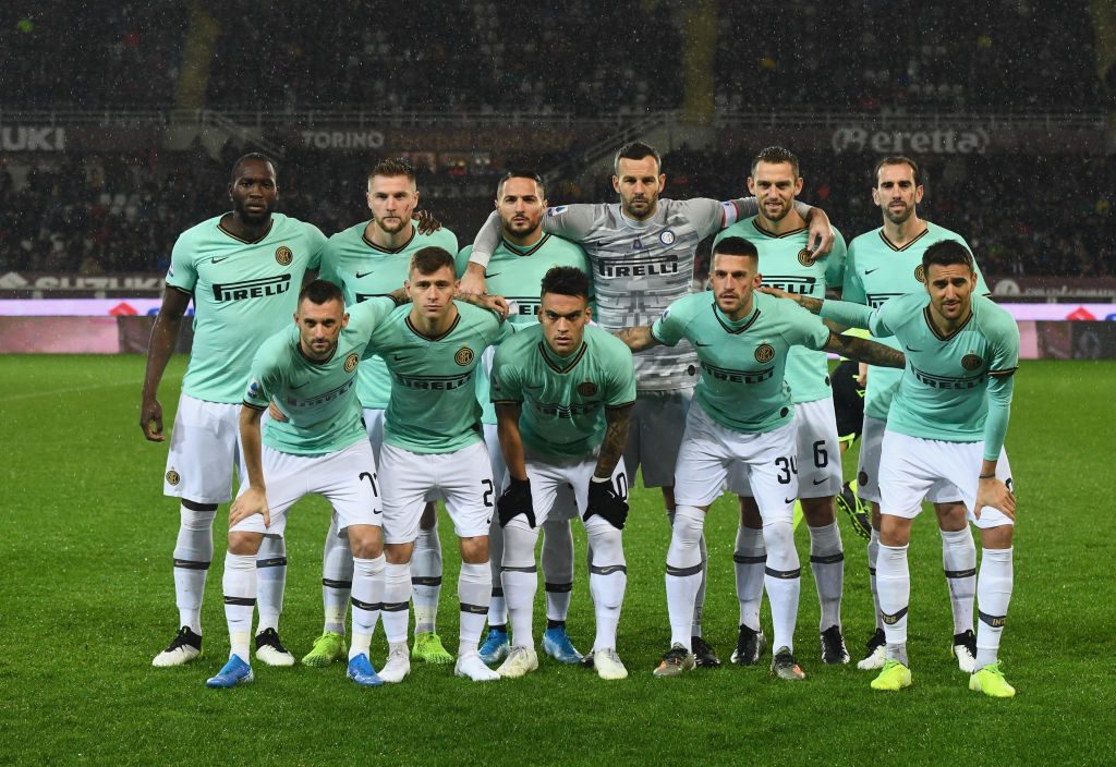 Inter, infortunio Barella: problema al ginocchio per lui