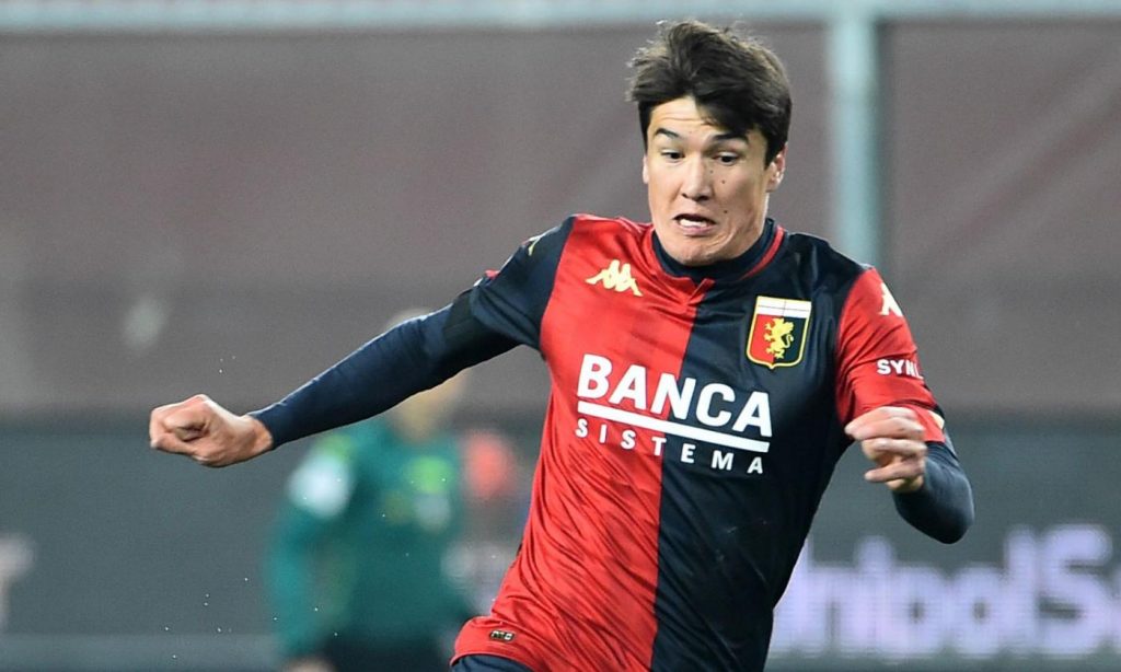 eldor-shomurodov-genoa-2020-21-1400x840