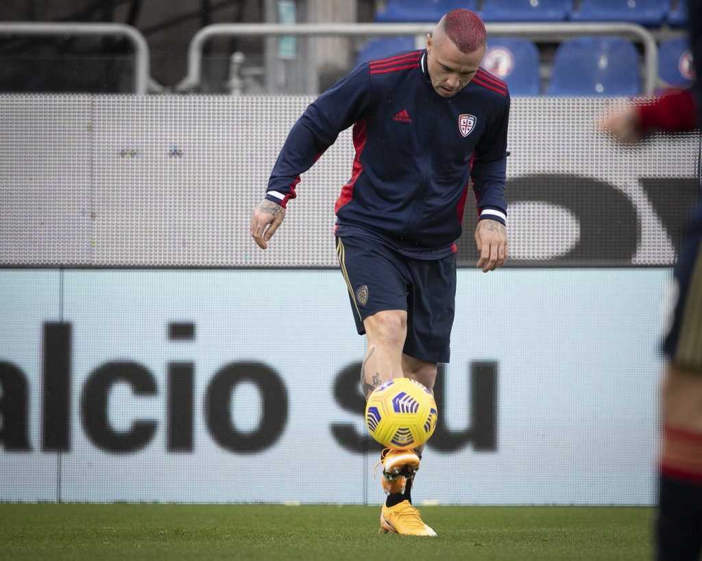 radja-nainggolan-cagliari-2