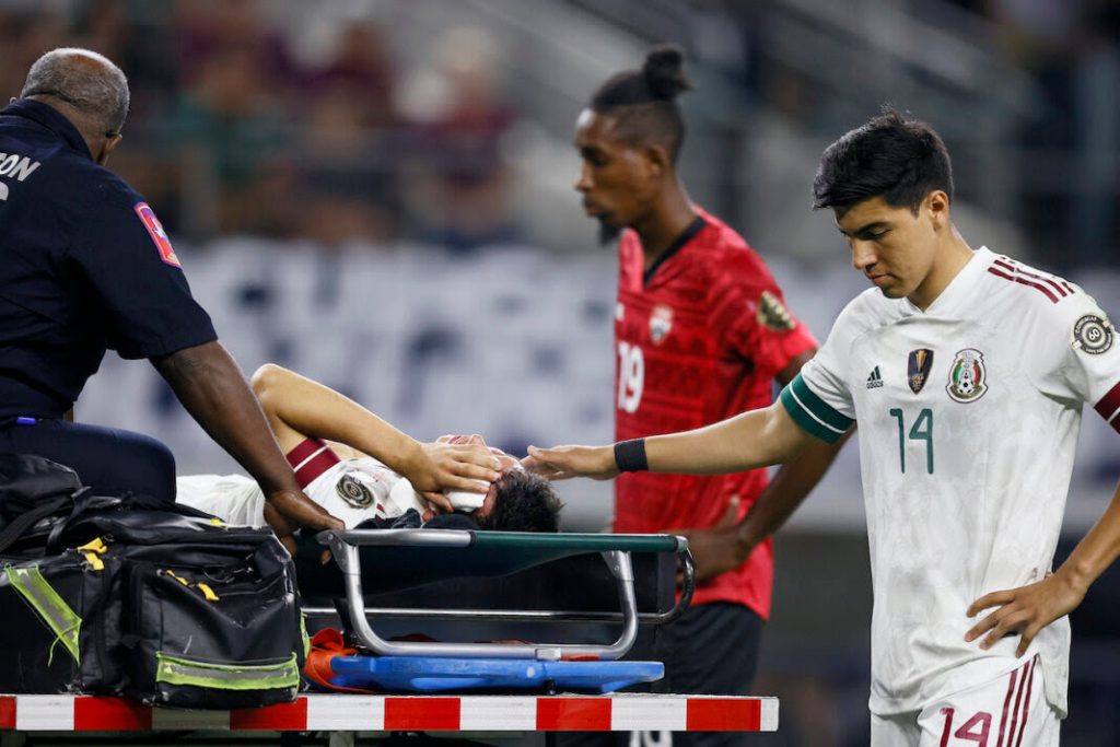 Hirving Lozano Messico infortunio