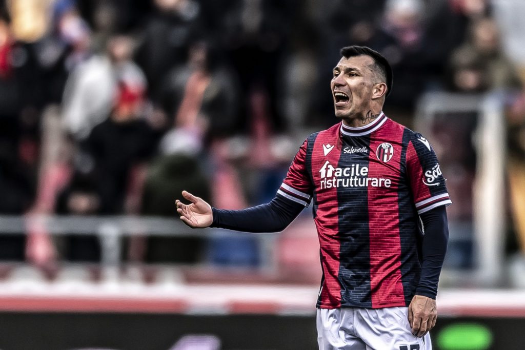 Gary Medel Bologna 4