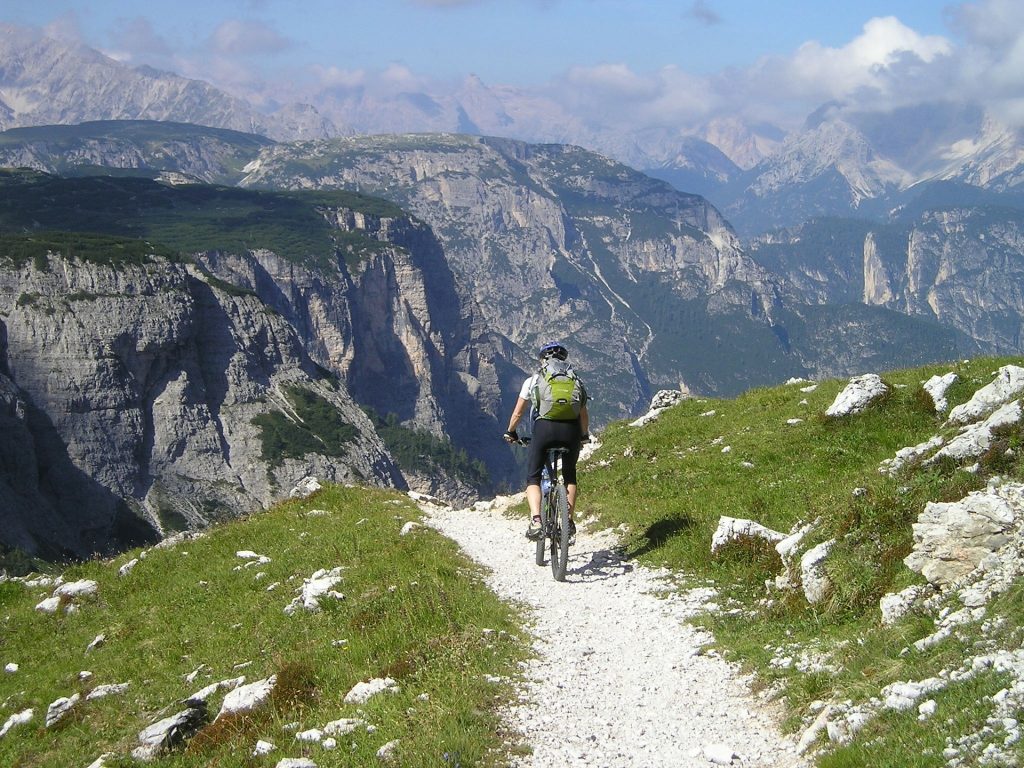 singletrail-175220_1920