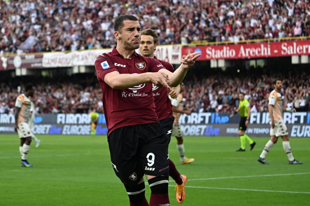Federico Bonazzoli Salernitana esultanza 1