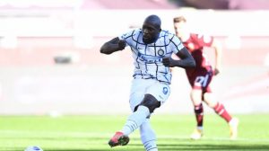 Lukaku rigori old style