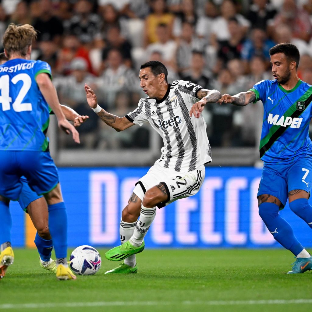 Angel Di Maria Juventus dribbling