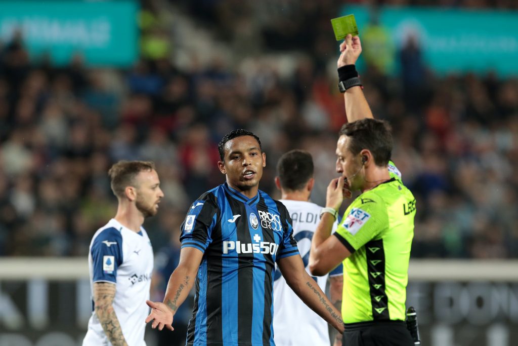 Luis Muriel Atalanta yellow card