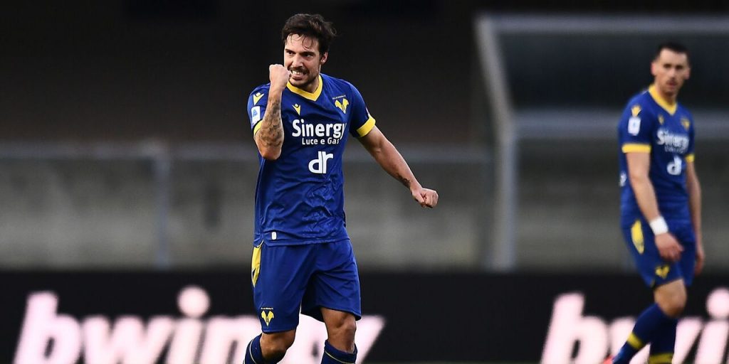 Simone Verdi Verona celebration