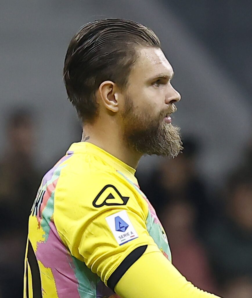 Bartlomiej Dragowski Spezia 4