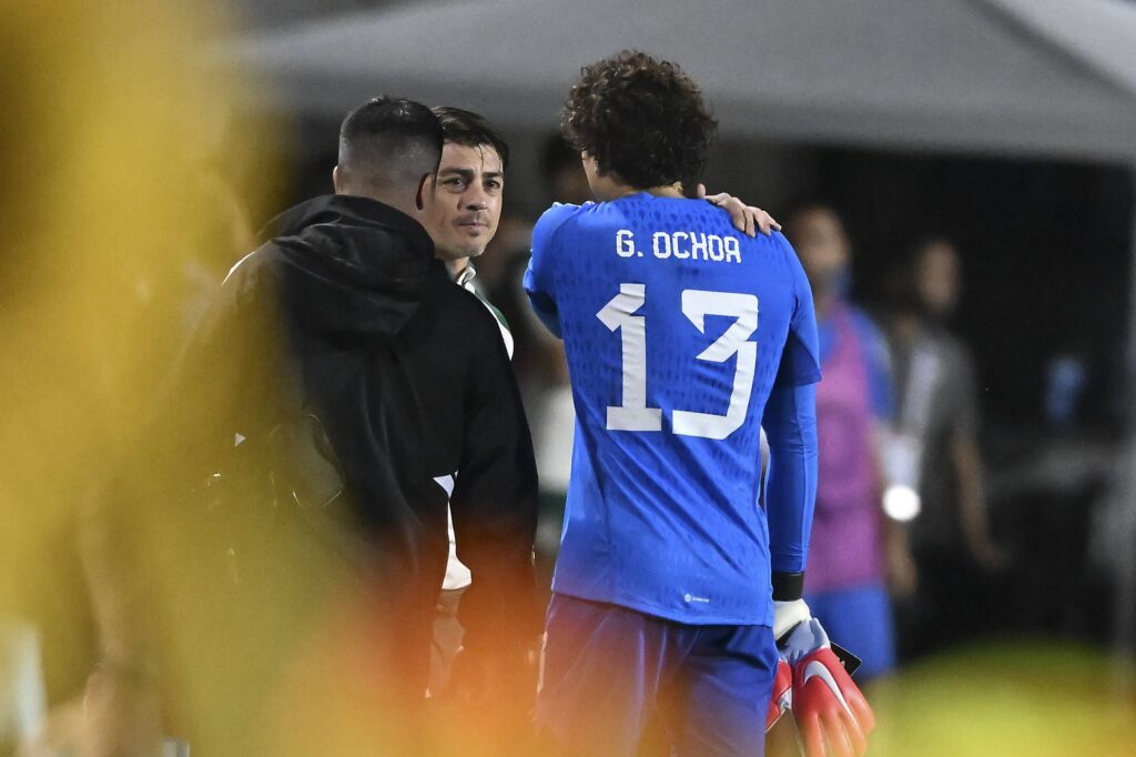Guillermo Ochoa Mexico injury