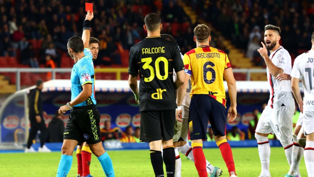 Olivier Giroud Milan red card