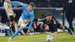Jesper Lindstrom Napoli 1