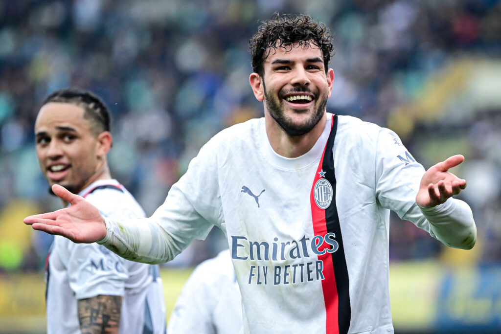 Theo Hernandez Milan celebration 1