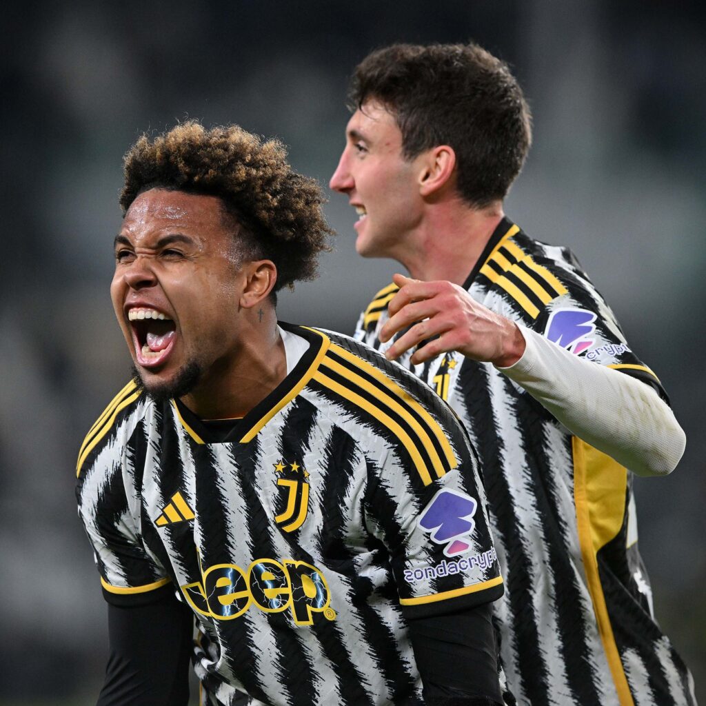 Weston McKennie Juventus carica