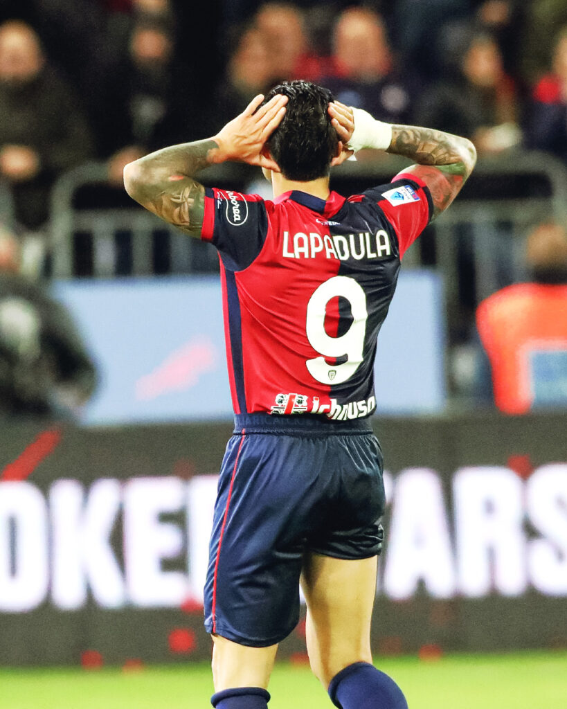 Gianluca Lapadula Cagliari celebration 1