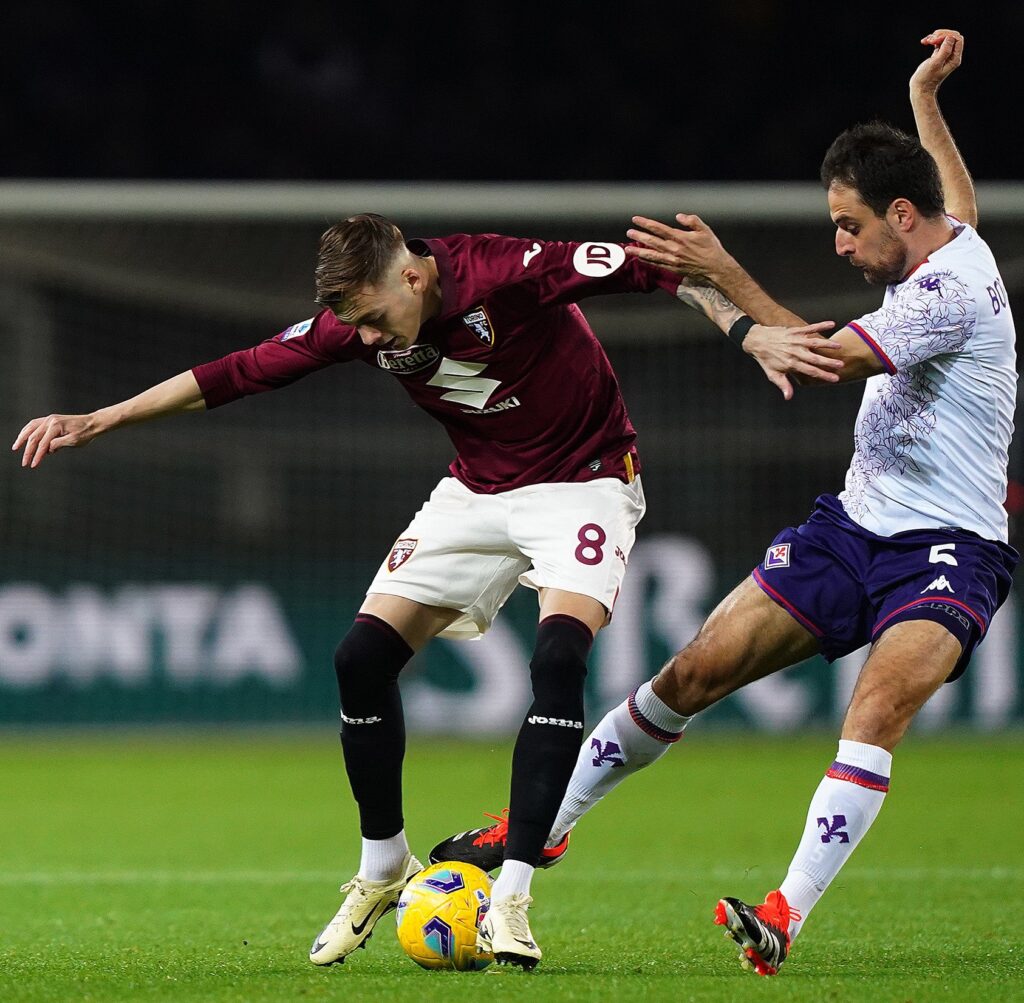 Ivan Ilic Torino Jack Bonaventura Fiorentina duel