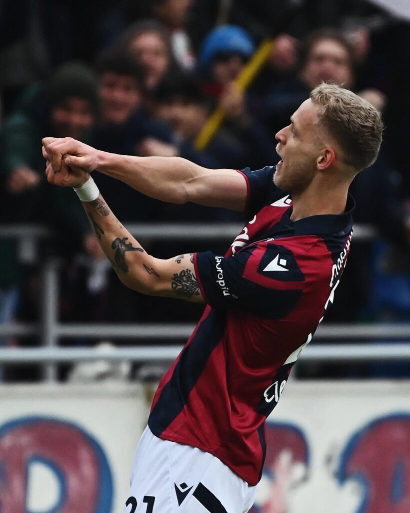 Jens Odgaard Bologna celebration 1
