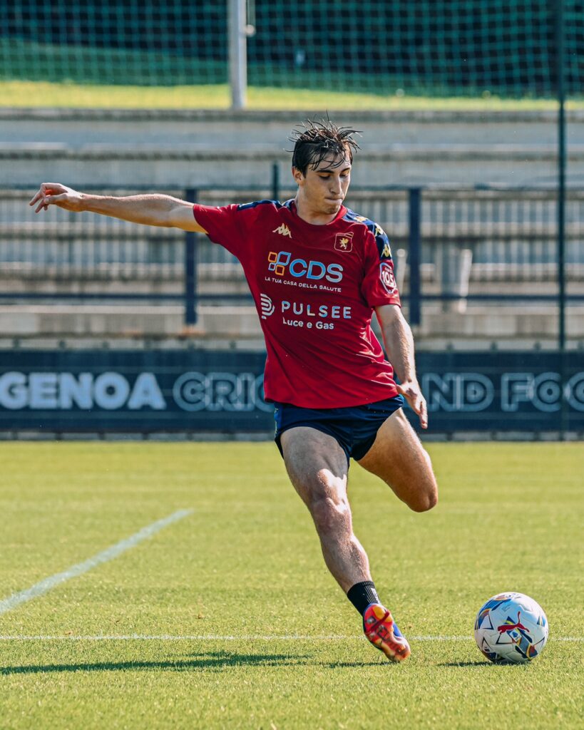 Fabio Miretti Genoa training