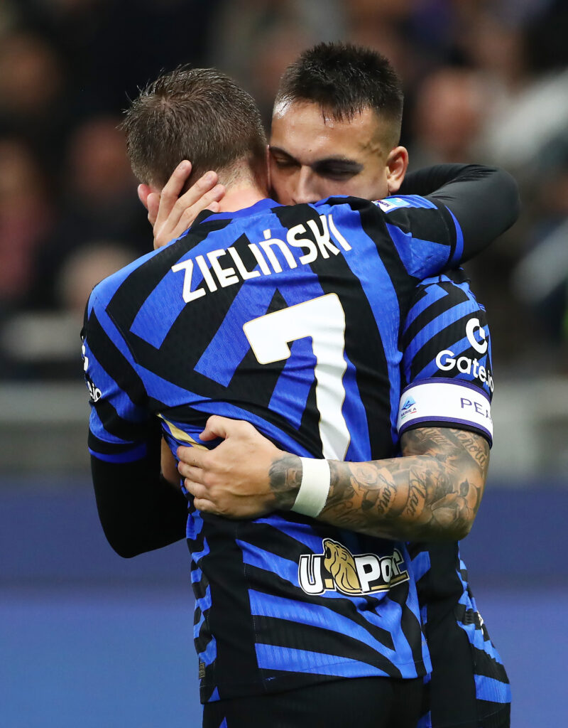 Piotr Zielinski Inter celebration