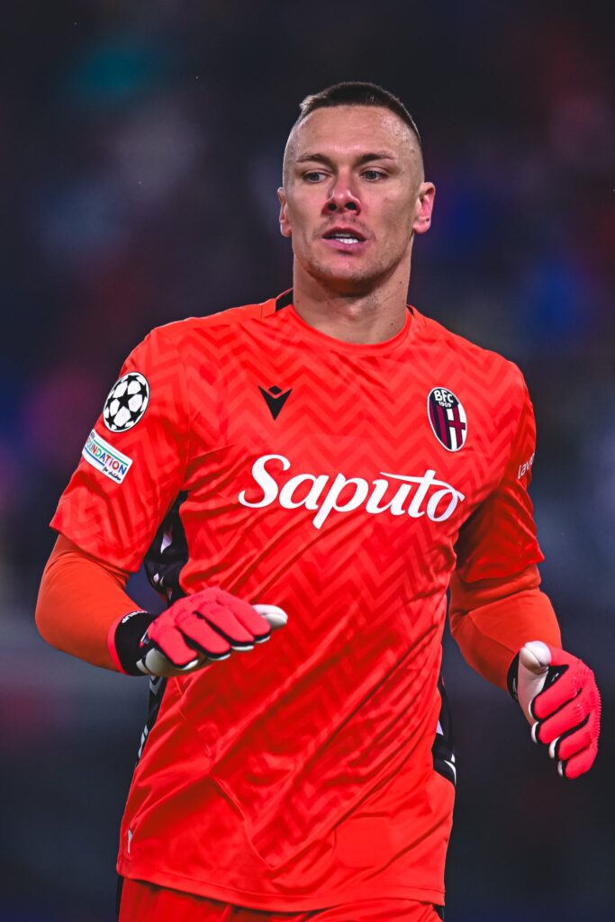 Lukasz Skorupski Bologna