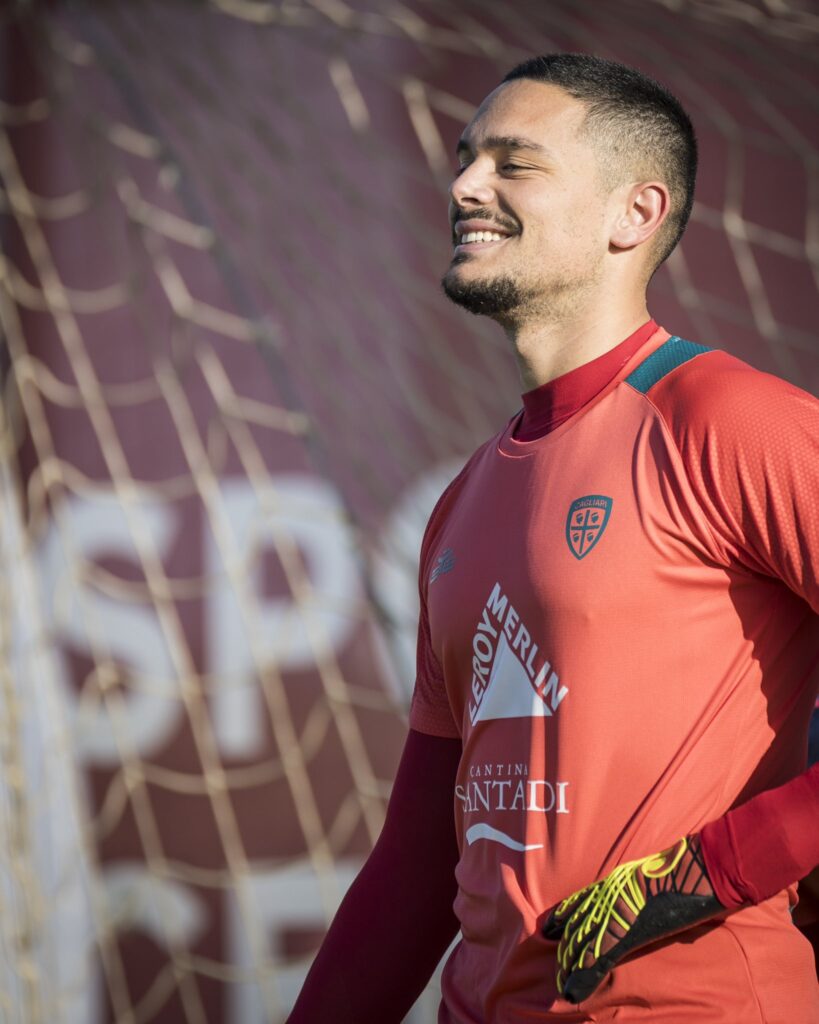 Elia Caprile Cagliari training