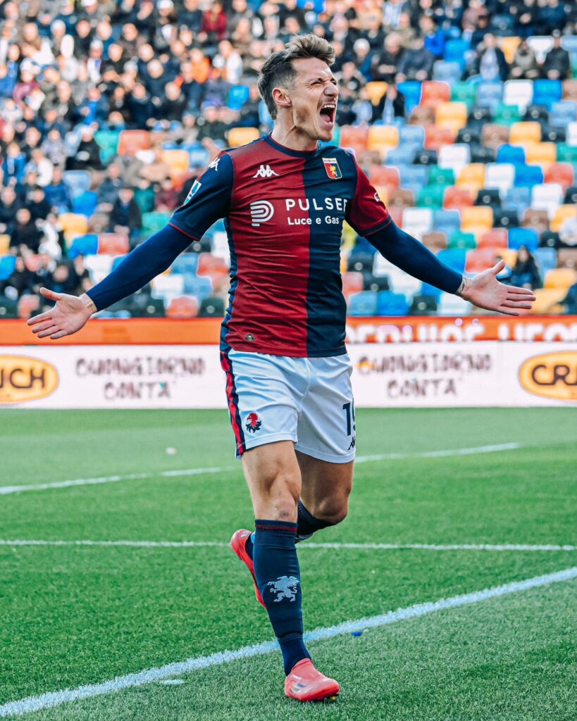 Andrea Pinamonti Genoa celebration