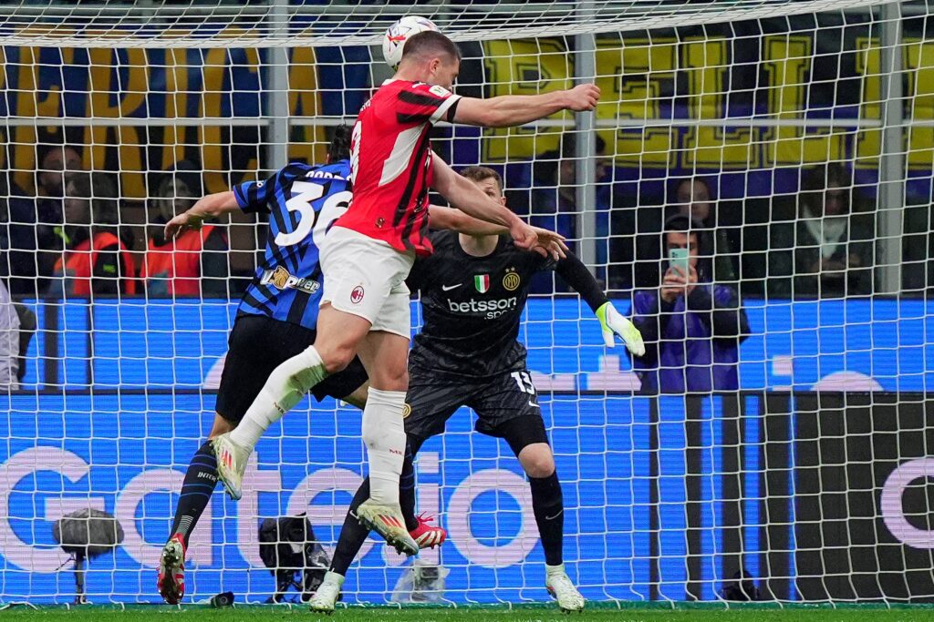 Luka Jovic Milan gol