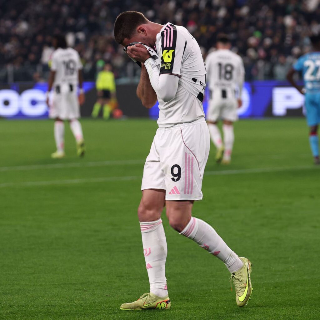 Dusan Vlahovic Juventus tears 1